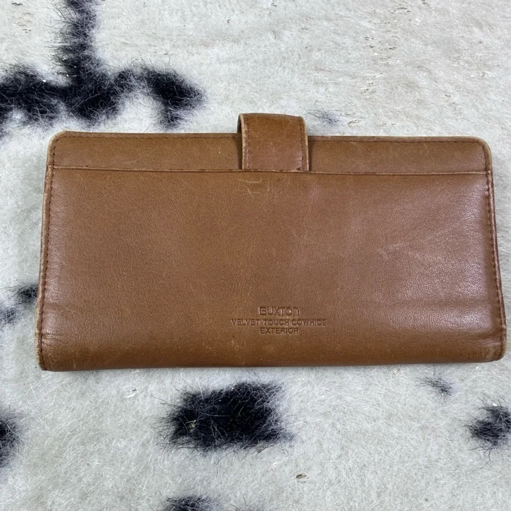 Button Women’s Vintage Brown Cowhide Leather Wallet